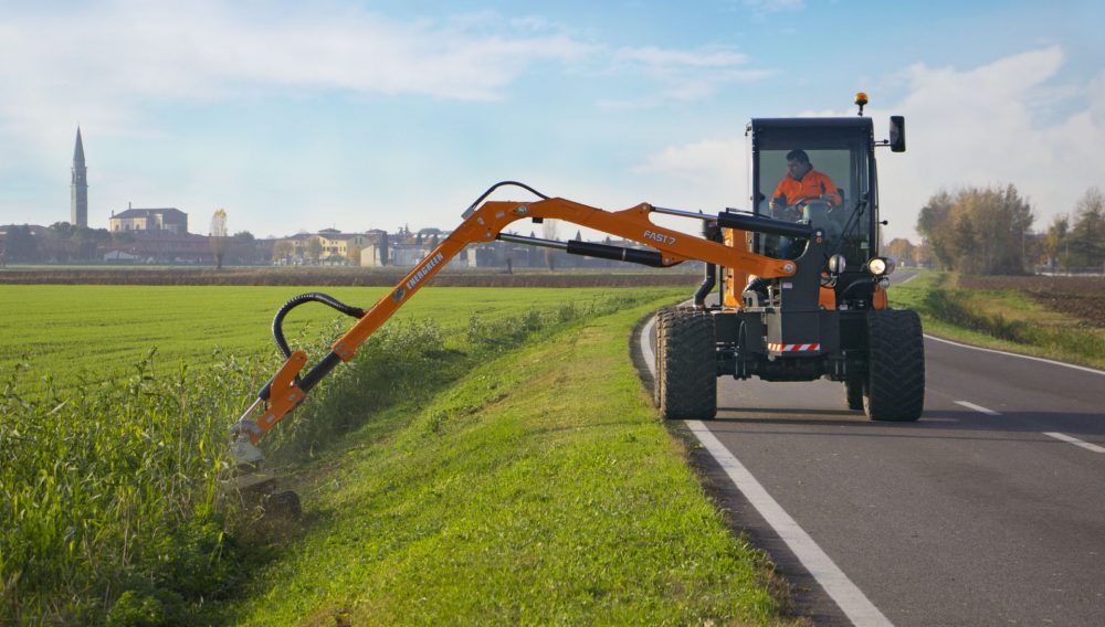 Road Mowers: Efficient & Reliable Cutting Solutions