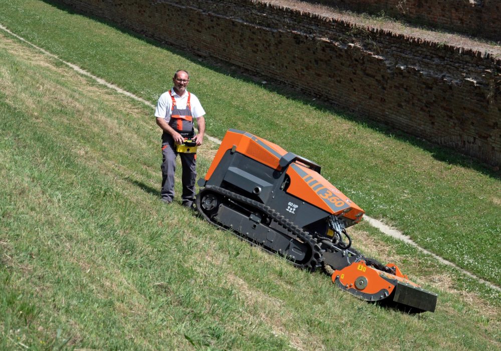 Road grass cutting machine sale