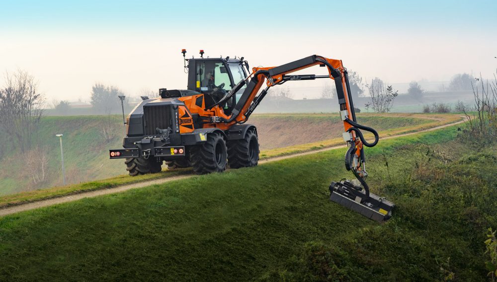 Best Road Side Mowers for Efficient Landscaping